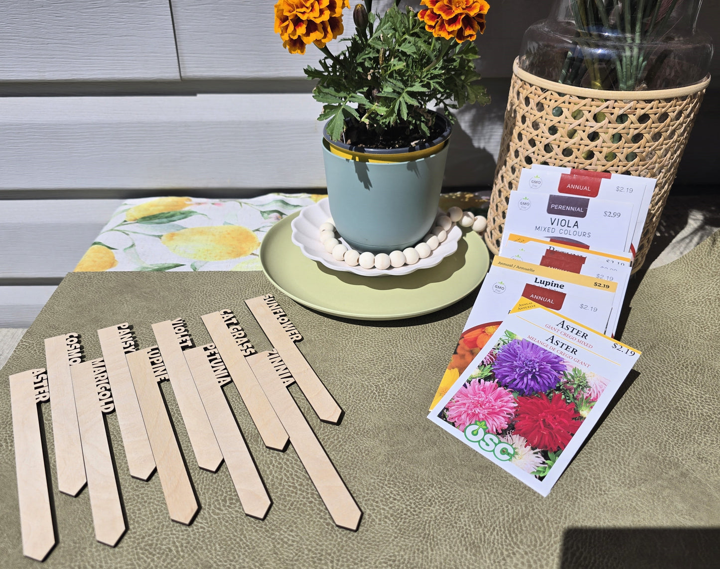 Flower Markers 10pk - Simple & Elegant - Assorted Flowers
