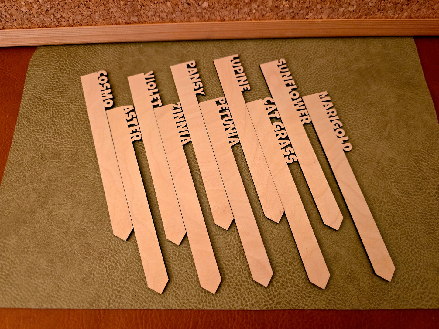 Flower Markers 10pk - Simple & Elegant - Assorted Flowers